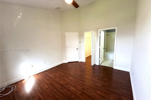 Condo in Homestead, Florida, 2 bedrooms  № 2001479 - photo 17