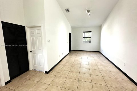 Condo in Homestead, Florida, 2 bedrooms  № 2001479 - photo 8