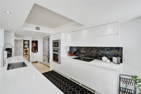 Condo in Aventura, Florida, 3 bedrooms  № 1933358 - photo 23