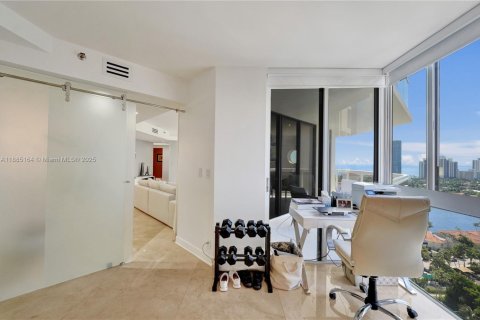Condo in Aventura, Florida, 3 bedrooms  № 1933358 - photo 11