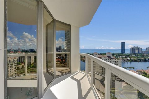 Condo in Aventura, Florida, 3 bedrooms  № 1933358 - photo 2