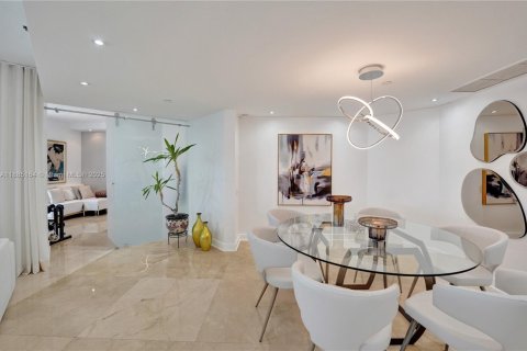 Condo in Aventura, Florida, 3 bedrooms  № 1933358 - photo 10