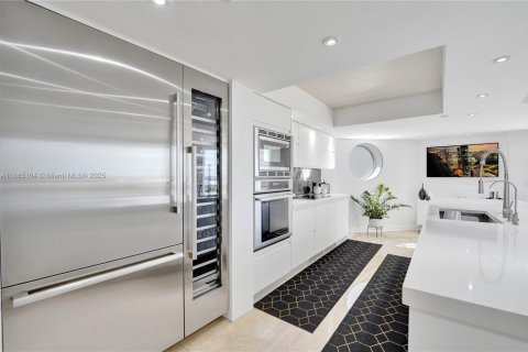 Condo in Aventura, Florida, 3 bedrooms  № 1933358 - photo 20