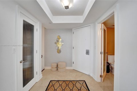 Condo in Aventura, Florida, 3 bedrooms  № 1933358 - photo 19