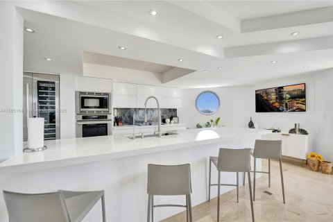 Condo in Aventura, Florida, 3 bedrooms  № 1933358 - photo 26