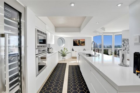 Condo in Aventura, Florida, 3 bedrooms  № 1933358 - photo 5
