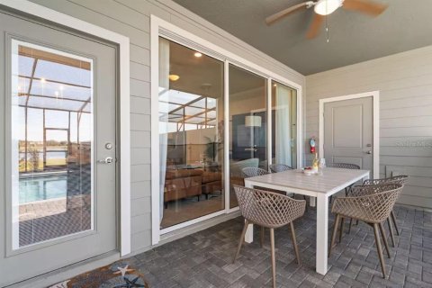 Townhouse in Davenport, Florida 5 bedrooms, 211.91 sq.m. № 1744560 - photo 23
