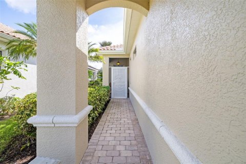 Casa en venta en Sarasota, Florida, 3 dormitorios, 191.38 m2 № 2386017 - foto 4
