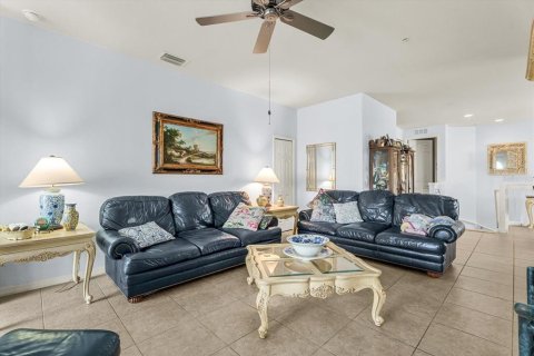Copropriété à vendre à Sarasota, Floride: 3 chambres, 189.99 m2 № 2415358 - photo 8