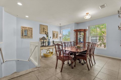 Copropriété à vendre à Sarasota, Floride: 3 chambres, 189.99 m2 № 2415358 - photo 5