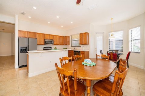 House in Poinciana, Florida 2 bedrooms, 176.42 sq.m. № 1791396 - photo 26