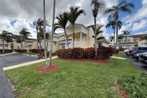 Condominio en Homestead, Florida, 1 dormitorio  № 2043959