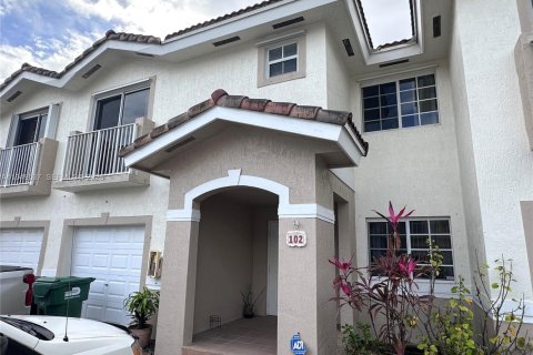 Townhouse in Homestead, Florida 4 bedrooms, 172.89 sq.m. № 2023556