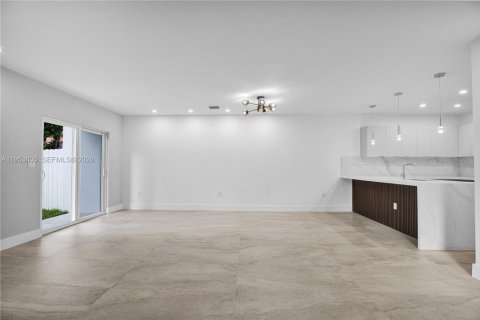 Купить таунхаус в Майами, Флорида 3 спальни, 172.05м2, № 2008200 - фото 8