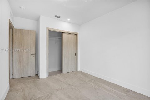 Купить таунхаус в Майами, Флорида 3 спальни, 172.05м2, № 2008200 - фото 16