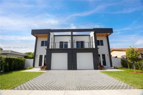 Купить таунхаус в Майами, Флорида 3 спальни, 172.05м2, № 2008200 - фото 2