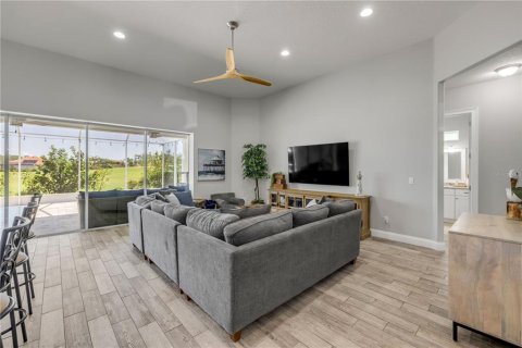 House in New Smyrna Beach, Florida 4 bedrooms, 202.06 sq.m. № 1851183 - photo 21