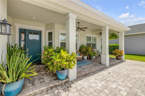 House in New Smyrna Beach, Florida 4 bedrooms, 202.06 sq.m. № 1851183 - photo 2