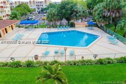 Appartement à louer à Miami, Floride: 1 chambre, 66.15 m2 № 1972384 - photo 12