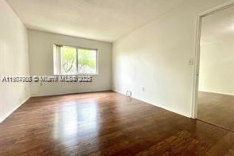 Appartement à louer à Miami, Floride: 1 chambre, 66.15 m2 № 1972384 - photo 6