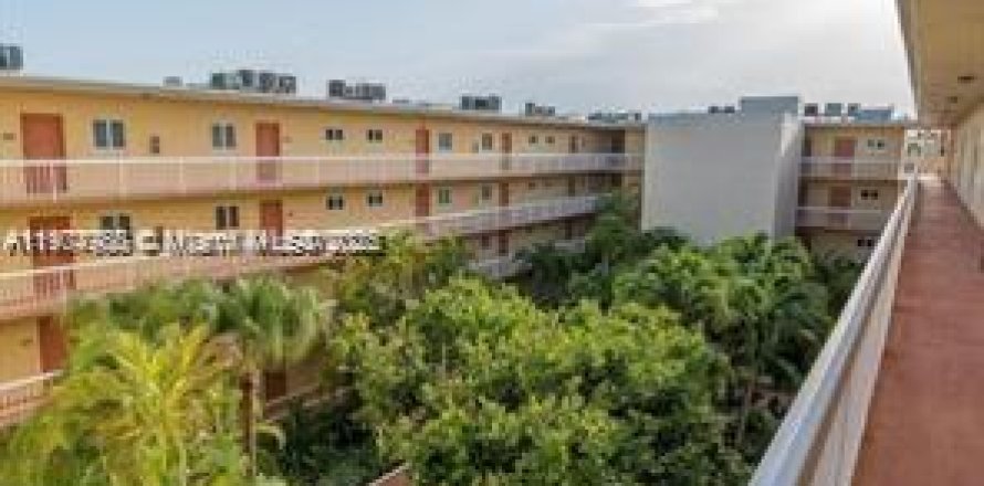 Appartement à Miami, Floride 1 chambre, 66.15 m2 № 1972384