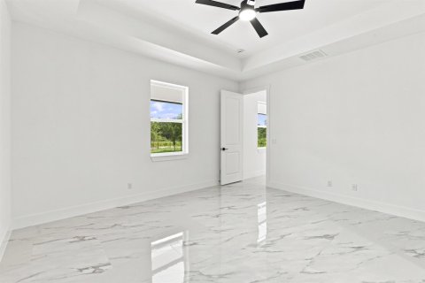 House in Okeechobee, Florida 3 bedrooms, 130.06 sq.m. № 2192521 - photo 27