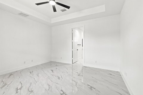 House in Okeechobee, Florida 3 bedrooms, 130.06 sq.m. № 2192521 - photo 28