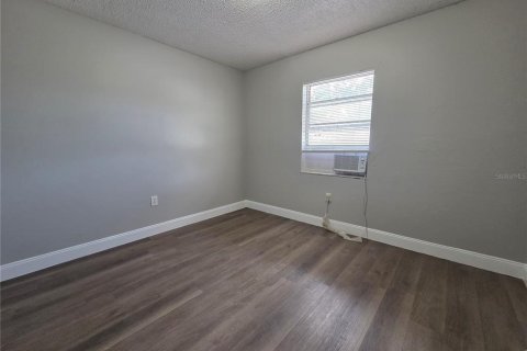 Apartamento en alquiler en Leesburg, Florida, 2 dormitorios, 69.77 m2 № 1648599 - foto 4