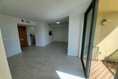 Copropriété à louer à Miami, Floride: 2 chambres, 83.43 m2 № 1921152 - photo 9