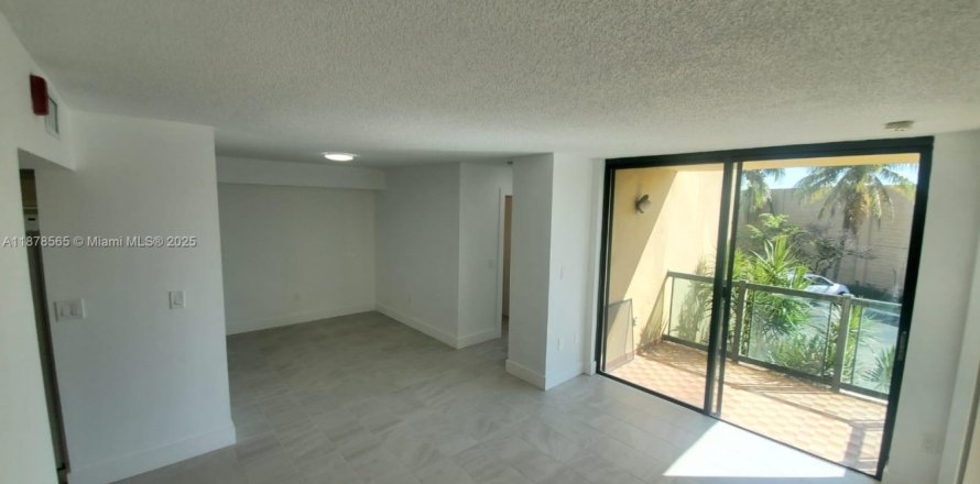 Condo à Miami, Floride, 2 chambres  № 1921152