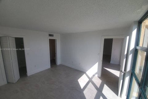 Copropriété à louer à Miami, Floride: 2 chambres, 83.43 m2 № 1921152 - photo 10