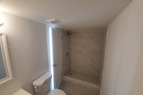 Copropriété à louer à Miami, Floride: 2 chambres, 83.43 m2 № 1921152 - photo 3
