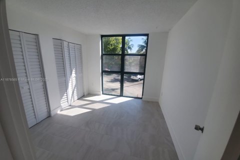 Copropriété à louer à Miami, Floride: 2 chambres, 83.43 m2 № 1921152 - photo 5