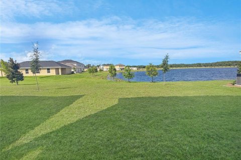 House in Saint Cloud, Florida 4 bedrooms, 204.57 sq.m. № 2150255 - photo 17