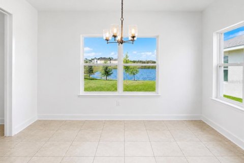 House in Saint Cloud, Florida 4 bedrooms, 204.57 sq.m. № 2150255 - photo 7