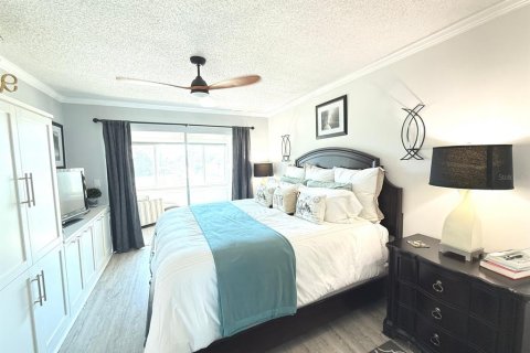 Condo in Belleair Bluffs, Florida, 1 bedroom № 2119280 - photo 19