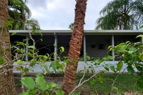 House in Weston, Florida 3 bedrooms, 138.89 sq.m. № 2003406 - photo 30