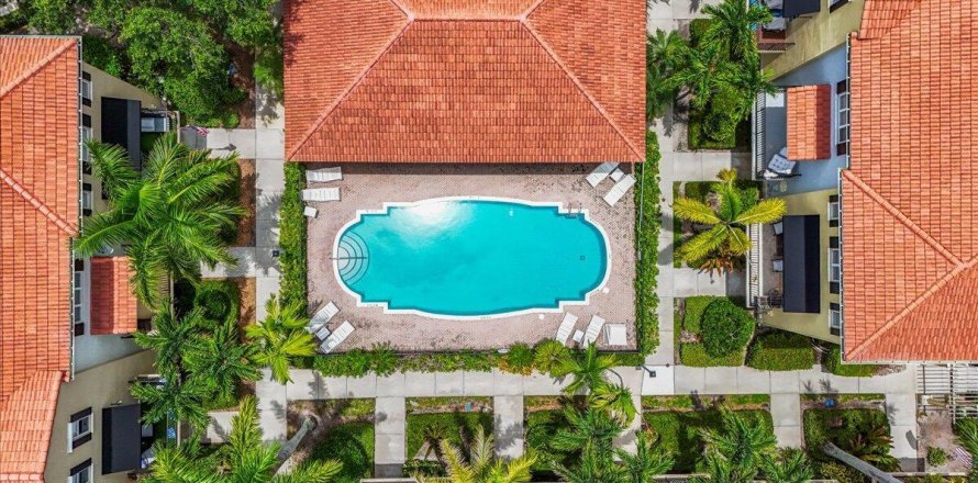 Townhouse in Jupiter, Florida 3 bedrooms, 163.51 sq.m. № 2190260