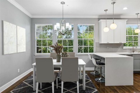 Townhouse in Tampa, Florida 5 bedrooms, 254.65 sq.m. № 2208995 - photo 13