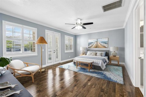 Townhouse in Tampa, Florida 5 bedrooms, 254.65 sq.m. № 2208995 - photo 20