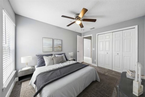 Townhouse in Tampa, Florida 5 bedrooms, 254.65 sq.m. № 2208995 - photo 6