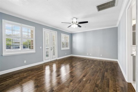Townhouse in Tampa, Florida 5 bedrooms, 254.65 sq.m. № 2208995 - photo 21