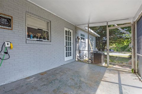 House in Deltona, Florida 3 bedrooms, 120.22 sq.m. № 1755393 - photo 27
