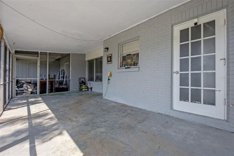 House in Deltona, Florida 3 bedrooms, 120.22 sq.m. № 1755393 - photo 24