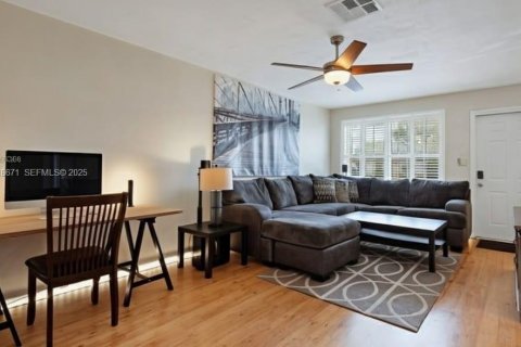 Touwnhouse à louer à Davie, Floride: 2 chambres, 84.73 m2 № 1973887 - photo 3