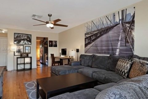 Touwnhouse à louer à Davie, Floride: 2 chambres, 84.73 m2 № 1973887 - photo 2