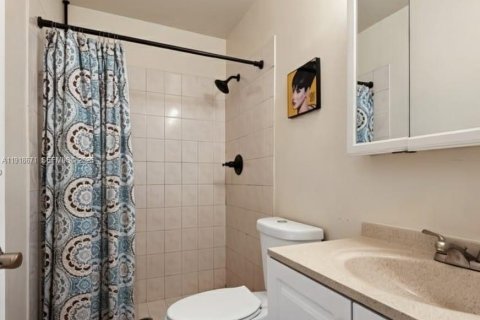 Touwnhouse à louer à Davie, Floride: 2 chambres, 84.73 m2 № 1973887 - photo 8