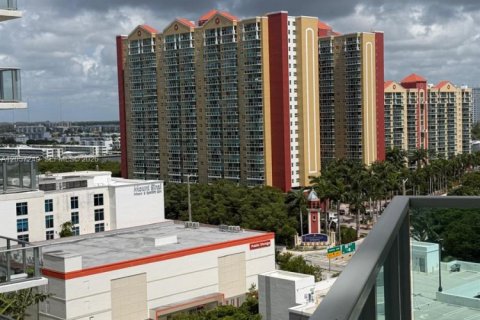 Apartment in Sunny Isles Beach, Florida 3 bedrooms, 134.43 sq.m. № 2246623 - photo 11