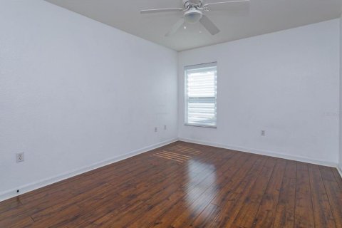 House in Orlando, Florida 3 bedrooms, 189.43 sq.m. № 1761902 - photo 17