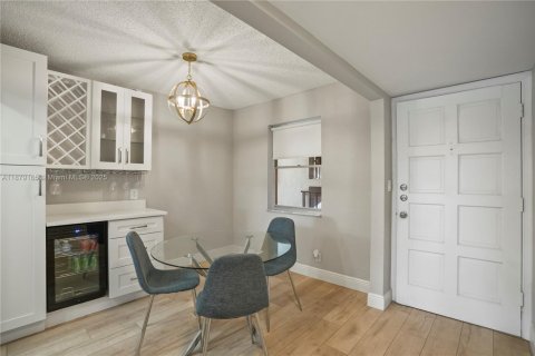 Купить кондоминиум в Помпано-Бич, Флорида 2 спальни, 96.15м2, № 1927848 - фото 23